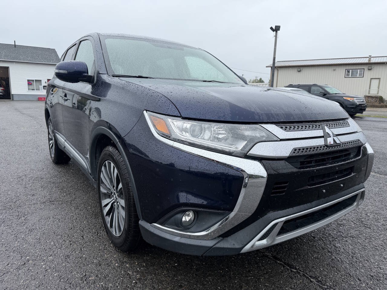 Used 2019 Mitsubishi Outlander SE AWD/4WD image 1