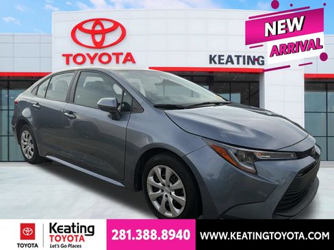 Used 2025 Toyota Corolla LE FWD image 1