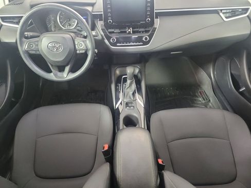 Used 2021 Toyota Corolla LE image 14