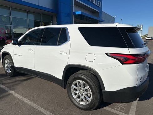Used 2023 Chevrolet Traverse LS w/ Safety Package image 3