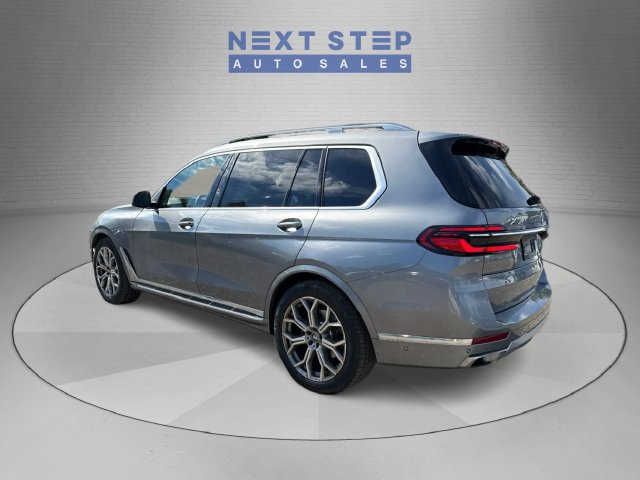 Used 2026 BMW X7 xDrive40i AWD/4WD image 5