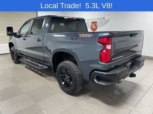 Used 2021 Chevrolet Silverado 1500 Custom Trail Boss AWD/4WD image 4