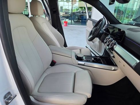 Used 2023 Mercedes-Benz EQB 300 4MATIC w/ Driver Assistance Package image 25