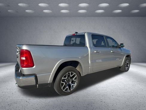 Used 2025 RAM 1500 Laramie AWD/4WD image 3