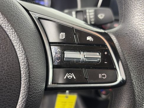 Certified 2024 Kia Forte LXS FWD image 30