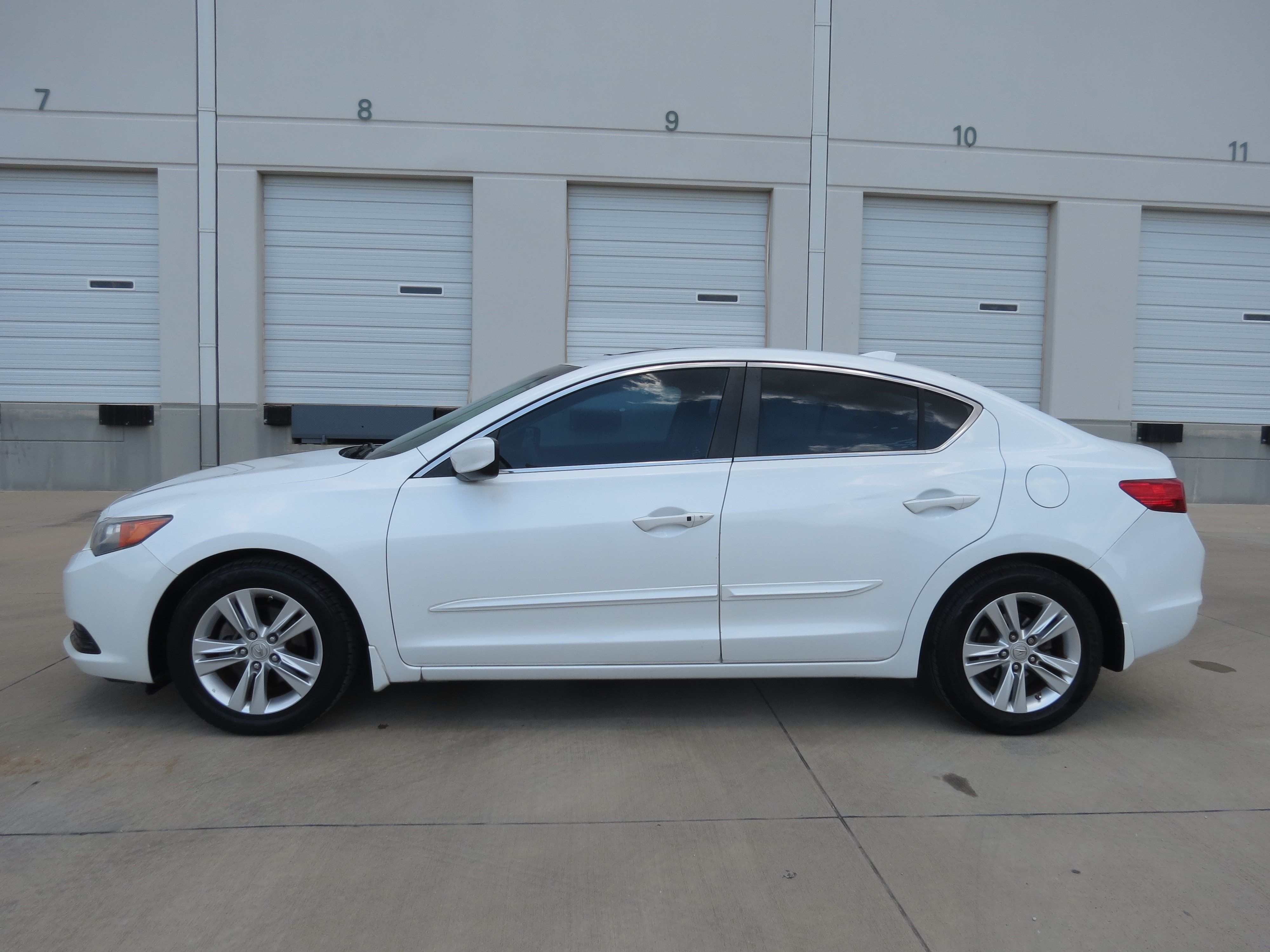 Used 2013 Acura ILX FWD image 5