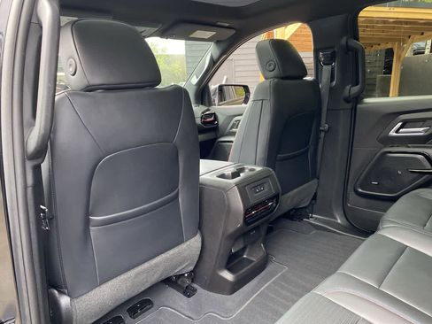 Used 2024 Chevrolet Silverado EV RST AWD/4WD image 15