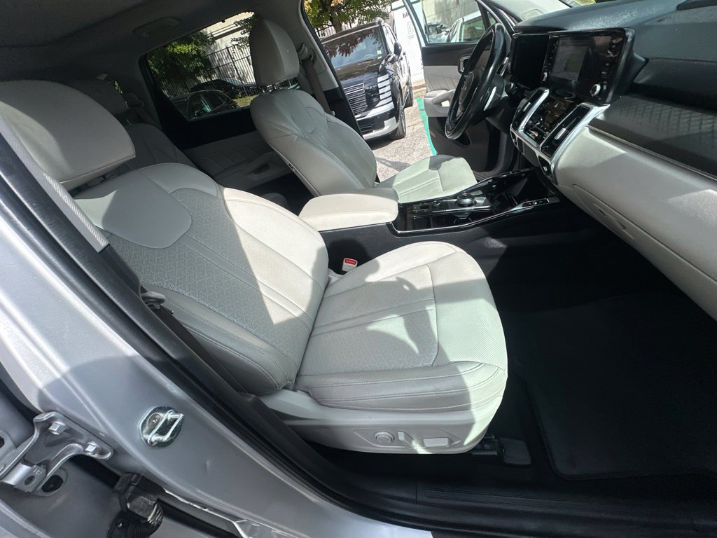 Used 2023 Kia Sorento SX Prestige w/ Panoramic Sunroof Package AWD/4WD image 35