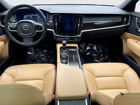 Used 2018 Volvo S90 T5 Momentum w/ Momentum Plus Package image 14