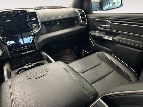 Used 2023 RAM 1500 Laramie AWD/4WD image 11