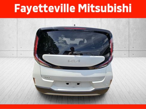 Used 2023 Kia Soul S FWD image 10
