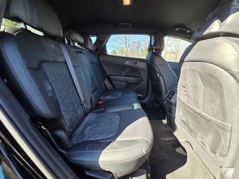 Used 2023 Kia Sportage X-Line AWD/4WD image 11