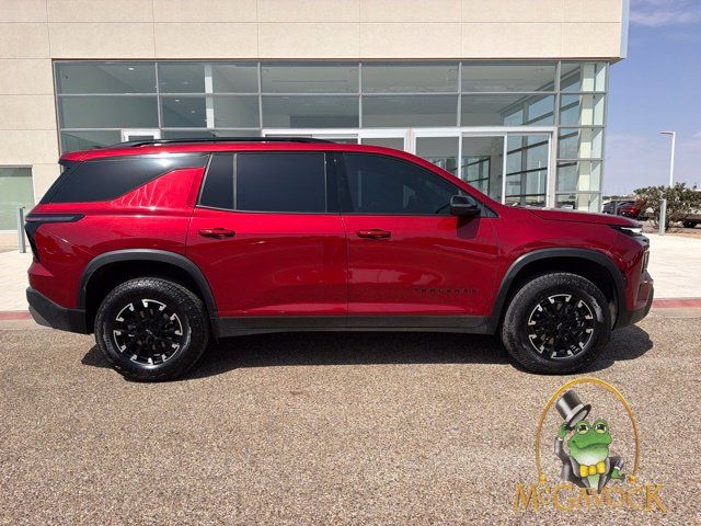 Used 2025 Chevrolet Traverse Z71 AWD/4WD image 4