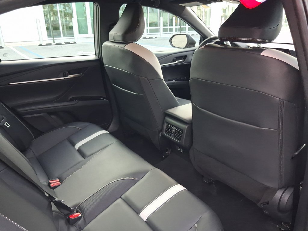Used 2025 Toyota Camry SE FWD image 24