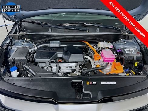 Certified 2025 Kia Sportage SX Prestige image 33