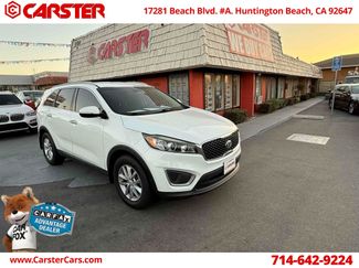 Used 2017 Kia Sorento LX w/ LX Convenience Package image 1