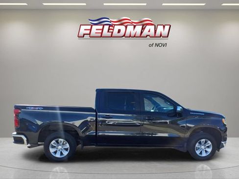 Used 2023 Chevrolet Silverado 1500 LT AWD/4WD image 7