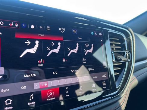 Used 2024 Dodge Durango R/T w/ Blacktop Package image 19