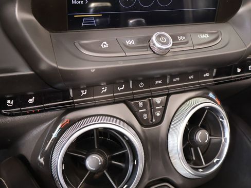 Used 2019 Chevrolet Camaro SS image 7