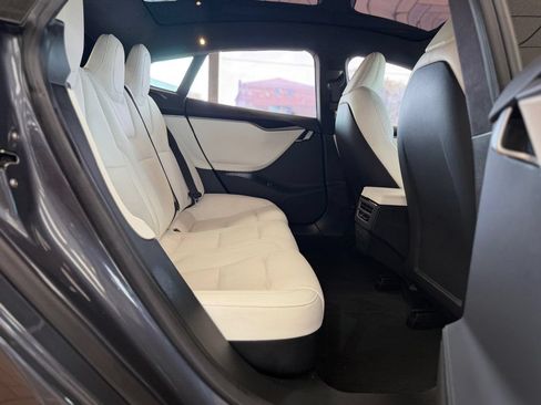 Used 2020 Tesla Model S Long Range Plus AWD/4WD image 19