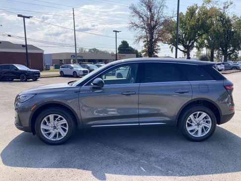 New 2025 Lincoln Corsair FWD w/ Rear Removable Package Tray image 8