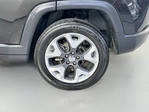 Used 2018 Jeep Compass Limited w/ Navigation Group AWD/4WD image 34