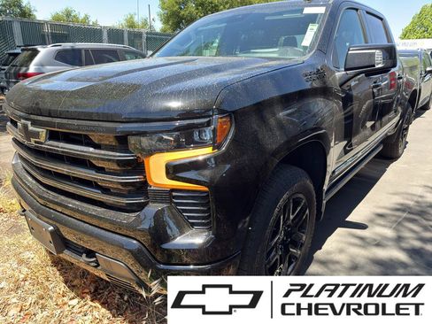 Used 2025 Chevrolet Silverado 1500 High Country w/ Midnight Edition AWD/4WD image 1