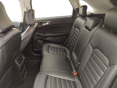 Used 2024 Ford Edge SEL image 18