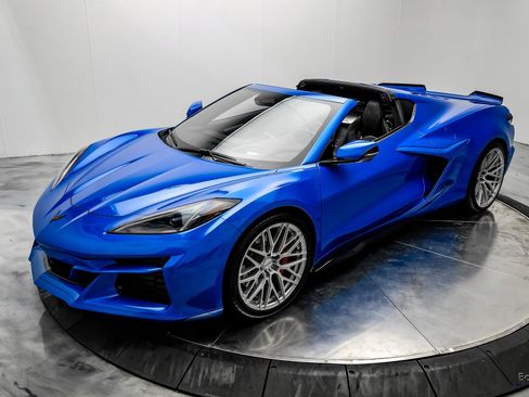 Used 2024 Chevrolet Corvette Z06 image 5