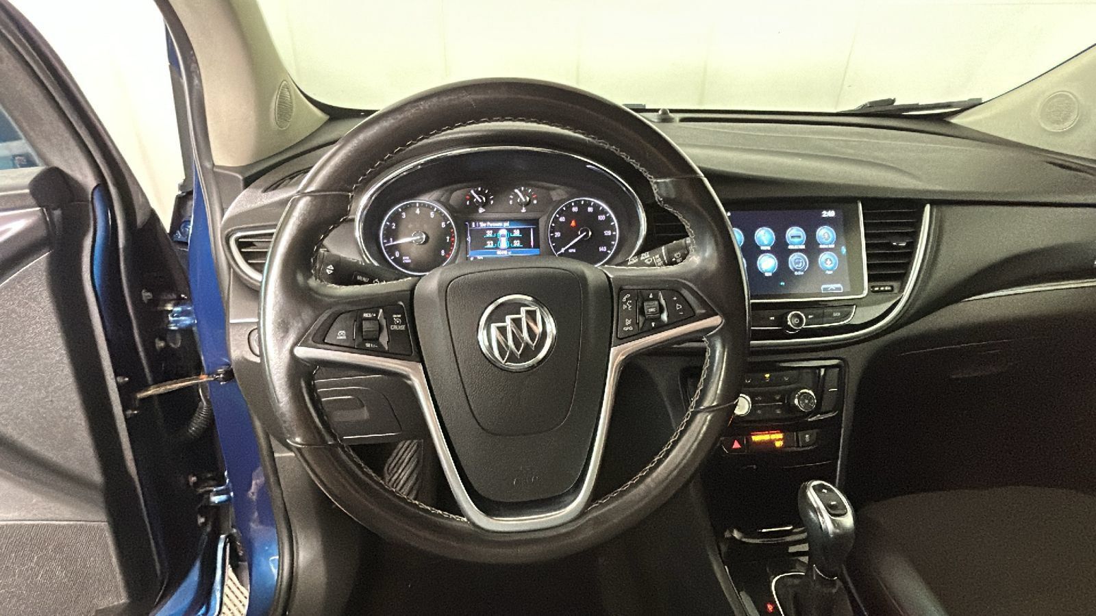 Used 2019 Buick Encore Preferred AWD/4WD image 18