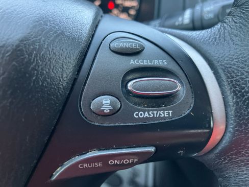 Used 2019 Nissan Pathfinder Platinum image 22