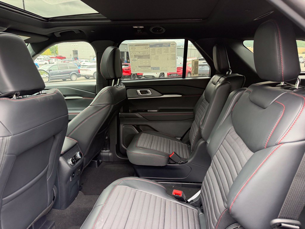 New 2026 Ford Explorer ST-Line AWD/4WD image 7