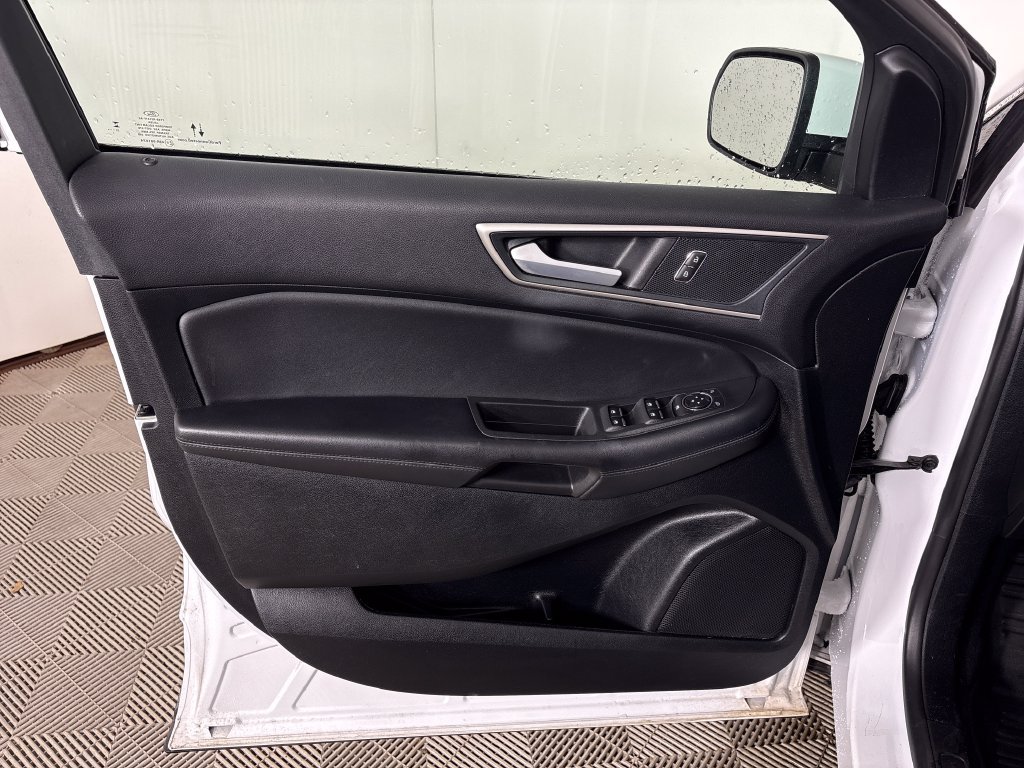 Certified 2024 Ford Edge SEL AWD/4WD image 17
