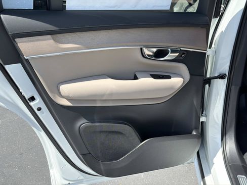 New 2026 Volvo XC90 B6 Plus AWD/4WD image 16
