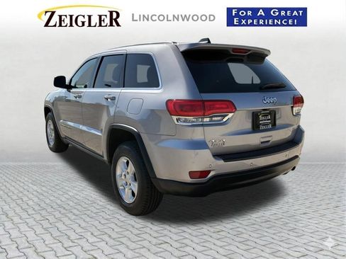 Used 2017 Jeep Grand Cherokee Laredo AWD/4WD image 4