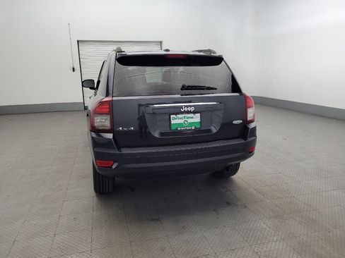 Used 2015 Jeep Compass Latitude image 6