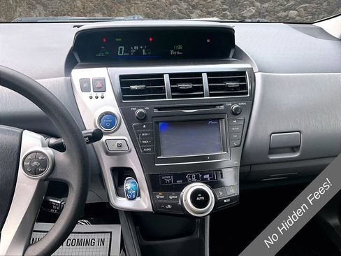 Used 2014 Toyota Prius V Two FWD image 6