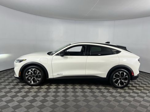 Used 2024 Ford Mustang Mach-E Select image 9