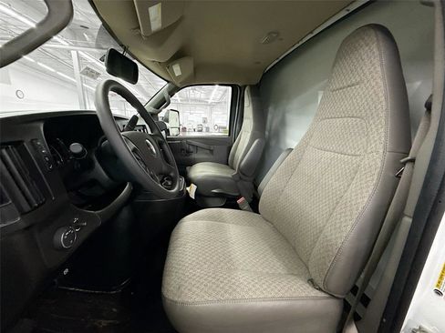 New 2026 GMC Savana 4500 w/ Driver Convenience Package image 13