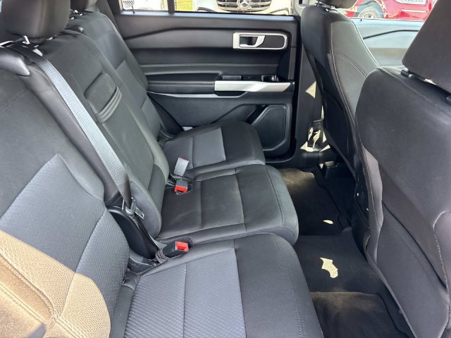 Certified 2023 Ford Explorer XLT RWD image 21