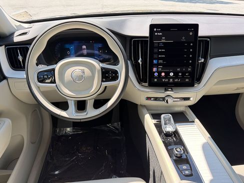 New 2026 Volvo XC60 B5 Ultra w/ Climate Package image 28