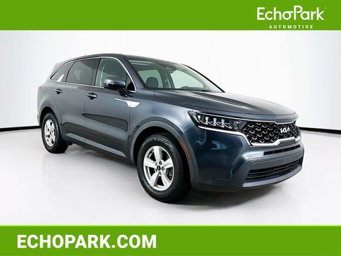 Used 2022 Kia Sorento LX FWD image 1