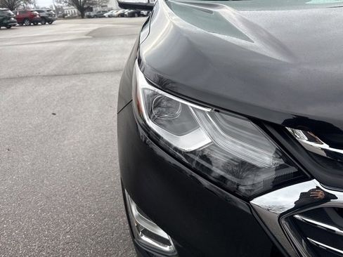 Used 2020 Chevrolet Equinox Premier image 24