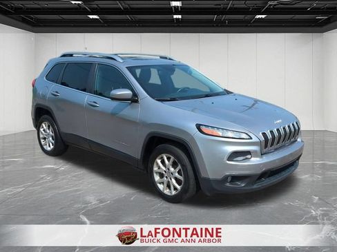 Used 2014 Jeep Cherokee Latitude FWD image 3