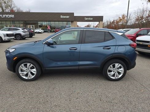 Certified 2024 Buick Encore GX Preferred w/ Comfort Package image 2