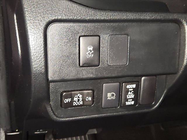 Used 2023 Toyota Tacoma TRD Off-Road AWD/4WD image 21