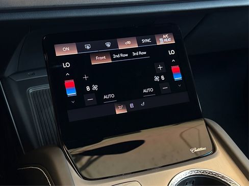 New 2026 Cadillac Vistiq Platinum image 26