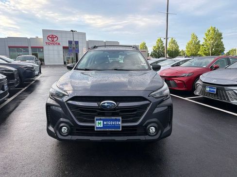 Used 2024 Subaru Outback AWD/4WD image 2