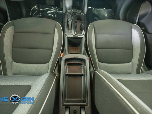 Used 2026 Chevrolet TrailBlazer LT AWD/4WD image 30
