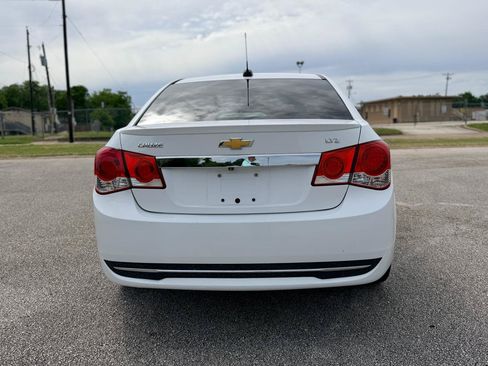 Used 2015 Chevrolet Cruze LTZ w/ Sun, Sound and Sport Package FWD image 4